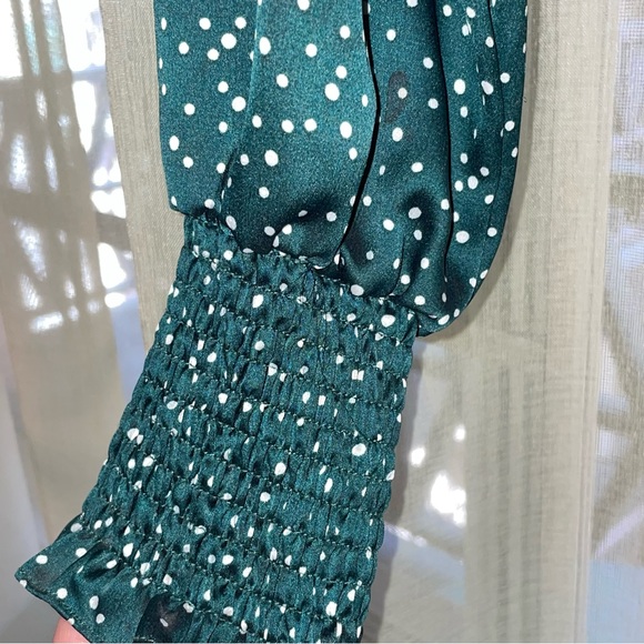 Teal cropped button up with ruffle detail - Picture 4 of 4
